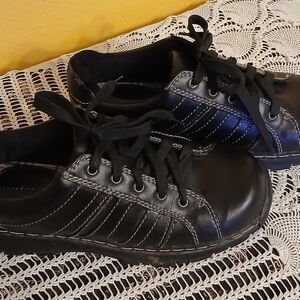 Old Collage Inn Clothing Company Ladies Shoes Size 7